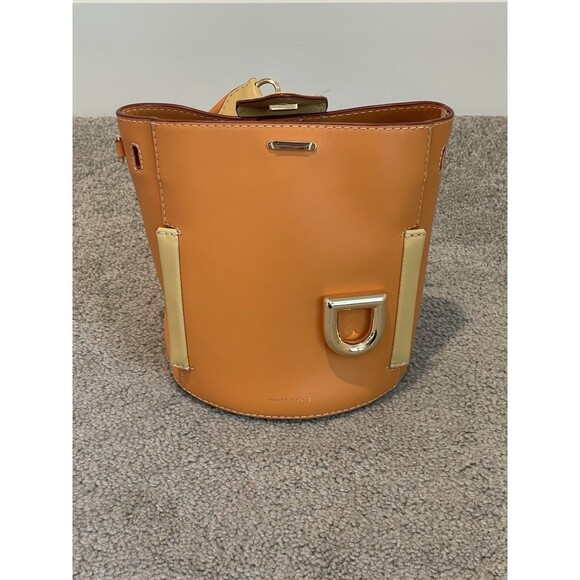 Danse Lente‎ Josh Leather Two Toned Convertible Bucket Bag with Shoulder Strap - Picture 1 of 16
